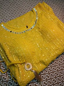 🌸Mustard Naira Suit Set 🌸