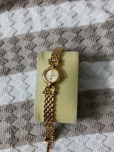Elegant Gold Chain Watch