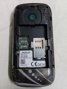 Used Nokia Sliding Keypad Mobile Phone. No Battery. Long Time No Used.