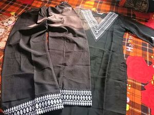 Elegant Black Embroidered Kurta