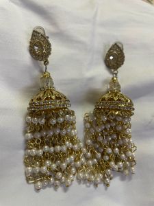 pearl jhumka