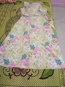 Charming Floral Sleeveless Midi Dress