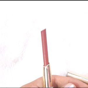 MyGlamm Ultimatte Long Stay Matte LipstickTrophe