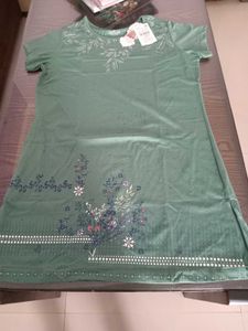 Green Printed cotton  T-SHIRT 👕