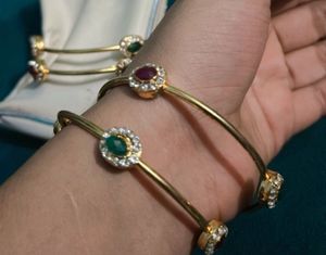4 Bangle Set