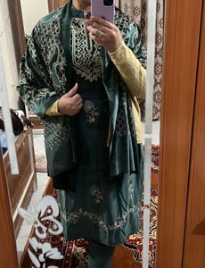 Elegant Green Velvet Salwar Suit