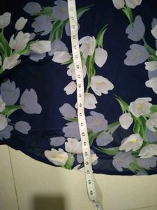 Chic Navy Floral Print Dress