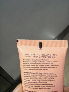 Indian Secrets De-tan glow face wash