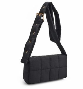 Padded Quilted Crossbody Bag🤍