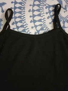 Basic Black Spaghetti Strap Crop Top