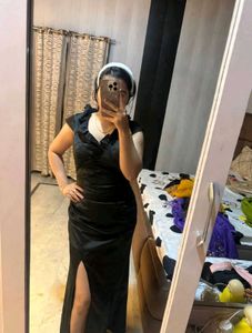 Elegant Black Evening Dress 🖤🐦‍⬛
