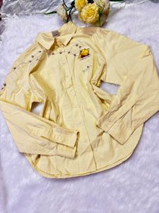 Cute Winnie the Pooh Button-Up Shirt