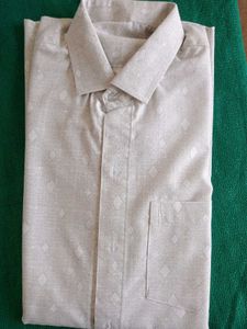Vintage Diamond Pattern Button-Up Shirt