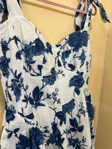 Lazo store Blue Floral Midi Dress