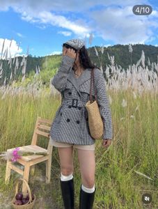 Stylish Houndstooth Trench Coat