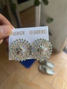 Elegant Floral Stud Earrings
