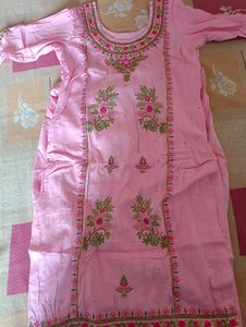 Elegant Pink Embroidered Kurta Set
