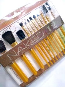 Naked 12/ Makeup Brush With Golden Yellow Colour Plastic Fiber