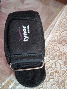 Adjustable Wrist Brace