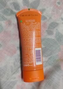 Lotus Herbals Safe Sun SPF 40 Sunscreen