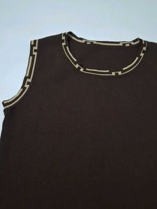 Sleeveless Brown Knit Top