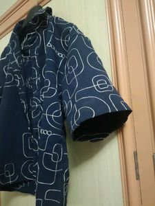 BOXY fit shirt