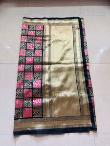 Elegant Pink &amp; Black banarsi Silk Saree