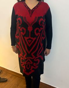 Red & Black Knit Tunic Top