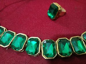 Emerald Green Necklace Set