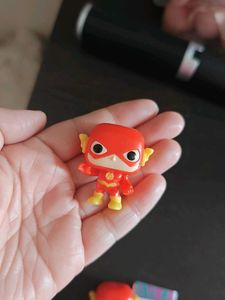 Kinder Joy - DC funko pop (flash)