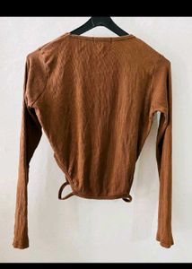 Chic Long Sleeve Cutout Top