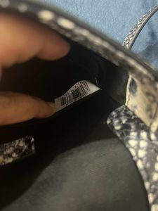 ❌❌sale❌❌Marc Jacobs Sling Bag Like New