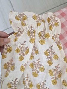 Elegant White Kurta with Floral Print