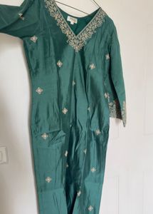 Elegant Green Embroidered Kurta Set