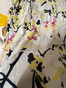 Sleeveless Floral Print Top