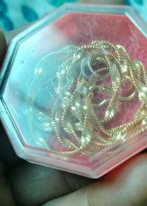brand new Elegant Gold Chain