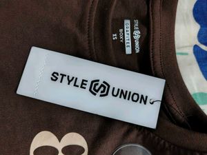 BRAND NEW ~ Cute Brown Crop top 🤎