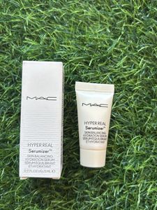 MAC Hyper Real Serumizer