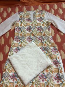Elegant Embroidered Kurta set