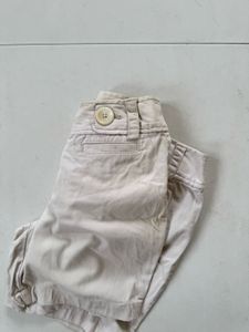 Lightweight Beige shorts