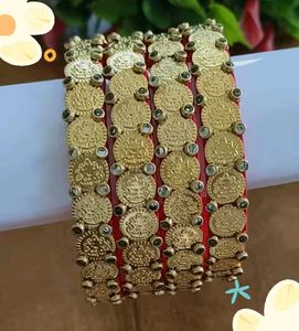 lakshmi kasullu Bangles