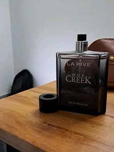 La Rive Black Creek Eau de Toilette