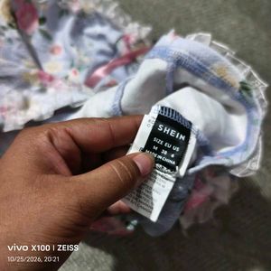 382510. Floral Lace-Up Tube Top
