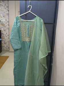 Elegant Green Kurta Set(Kurta And Dupatta)