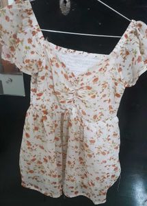 Floral Print V-Neck Puff Sleeve Top