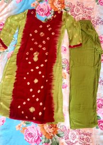 Bandes Print Olive Green Suit