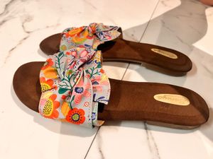 Floral Knot Slide Sandals
