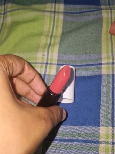 Lipsticks - Matte &amp; Creme Nudes