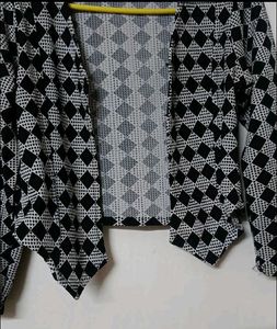 Stylish Pink &amp; Black shrug Set