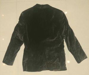 🤎 Velvet Coat – Own The Room Instantly
